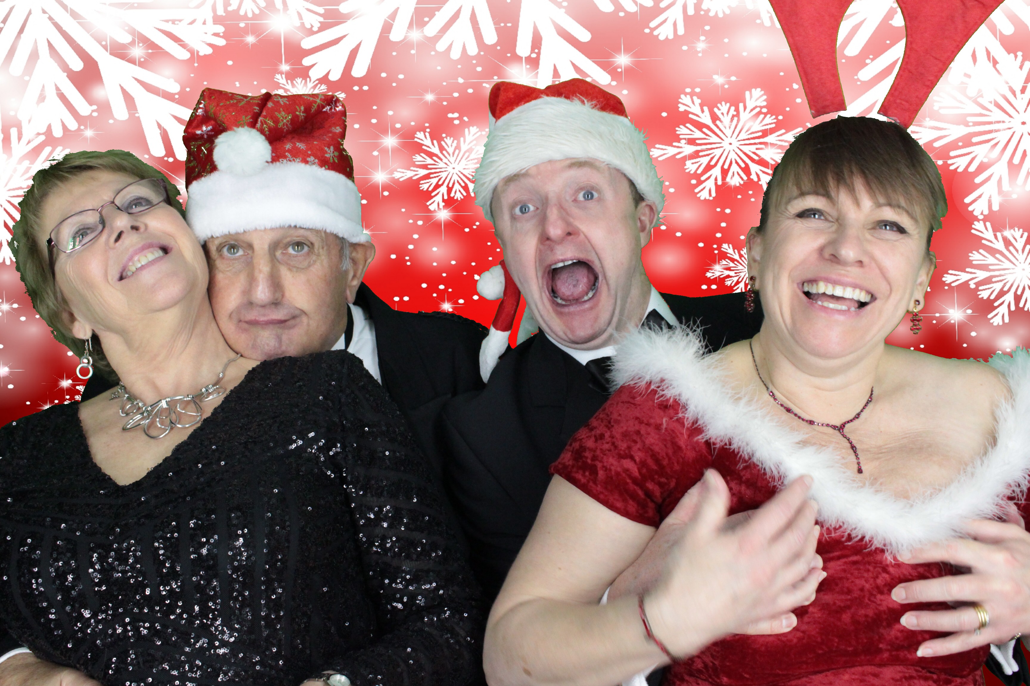 Upavon Officers' Mess Christmas Party | View more photos from the event at gallery.myphotoboothexperience.co.uk/u/MyPhotoBoothExperienceLtd/Upavon-Officers-Mess-Christmas-Party